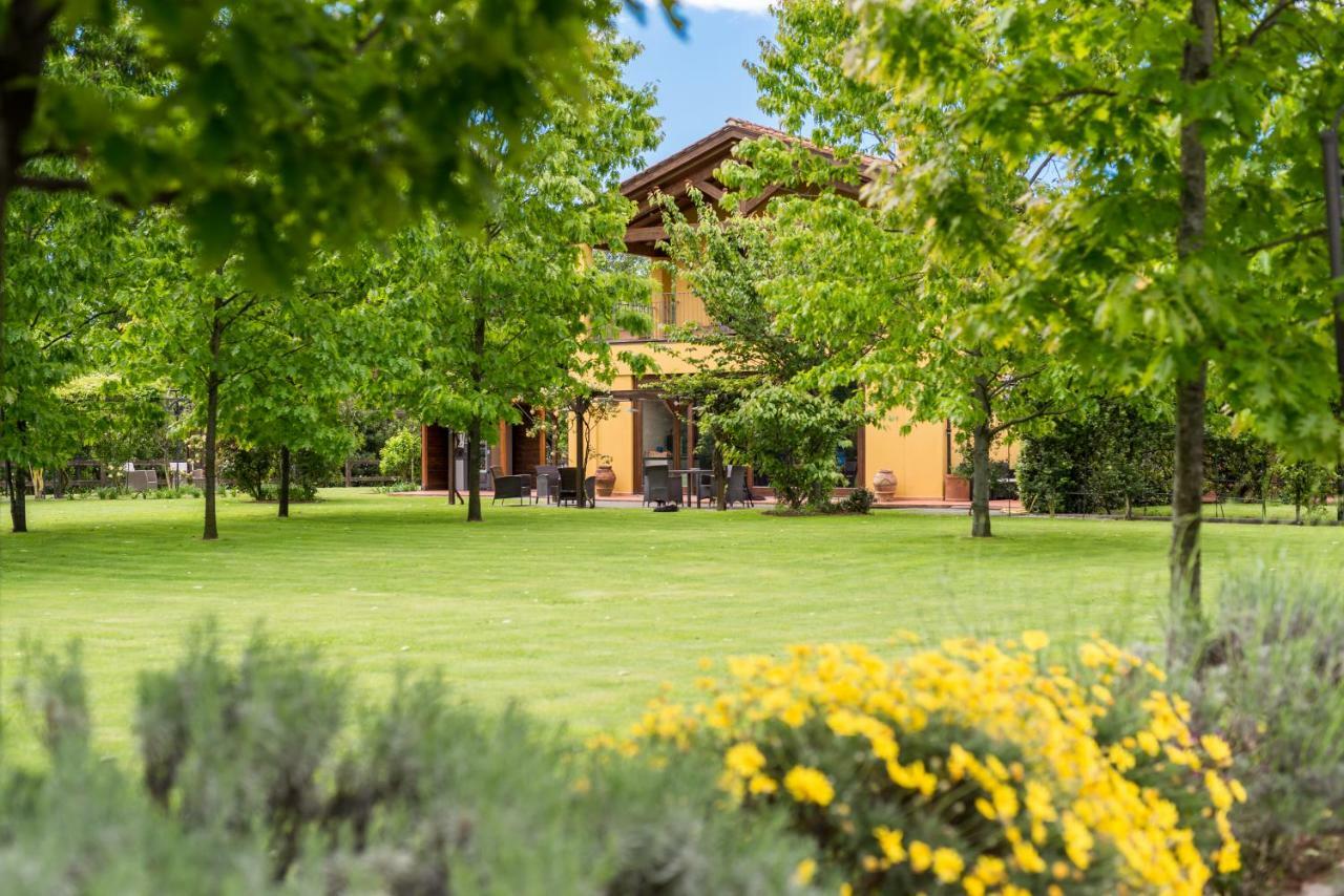 Antico Casale Guest House Sarzana Exterior photo