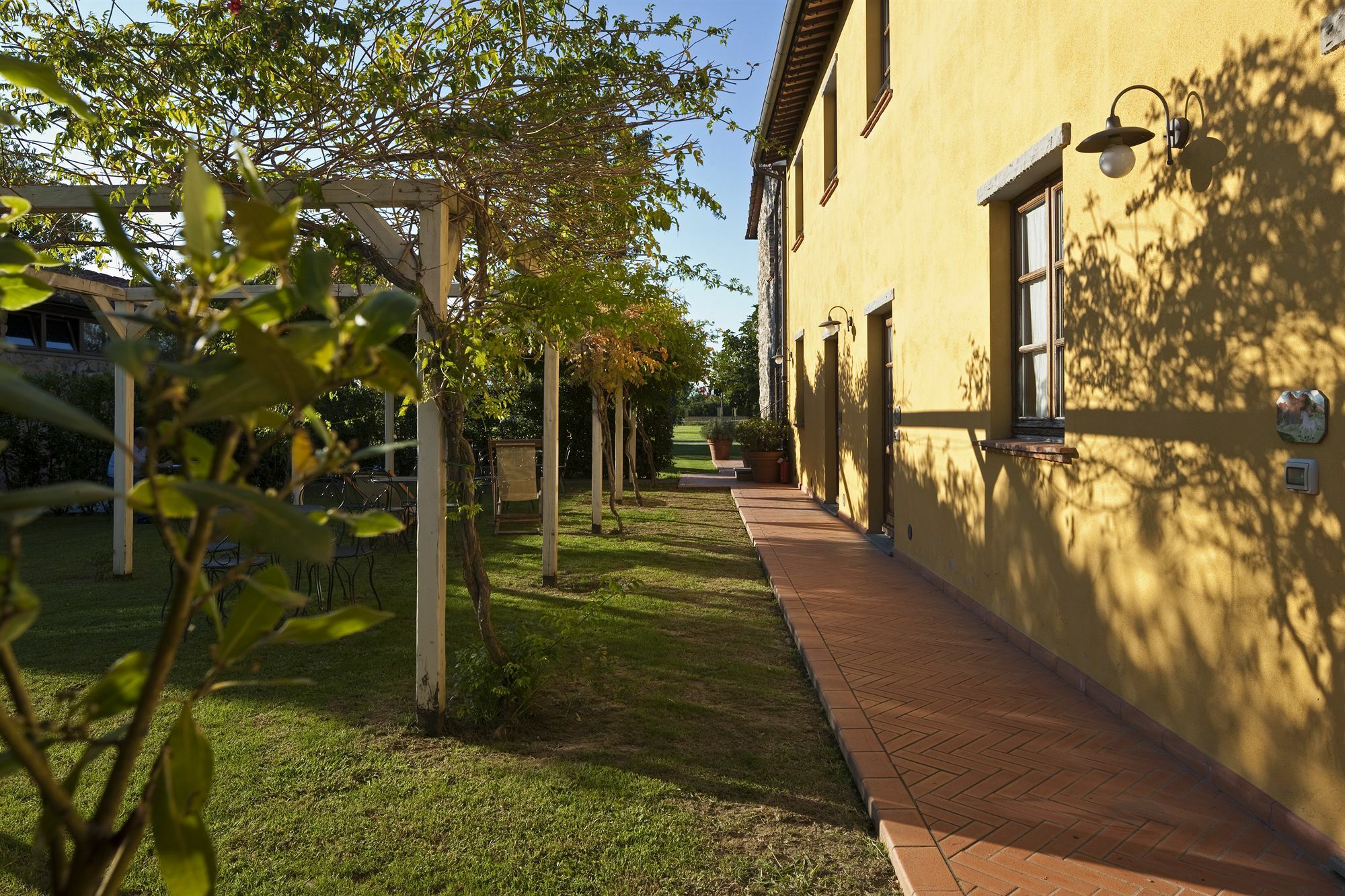 Antico Casale Guest House Sarzana Exterior photo